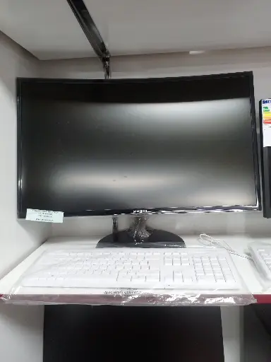 Écran Samsung incurvé 27" LC27T550FDMXUE